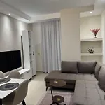 Apartment Golden Tower Center *