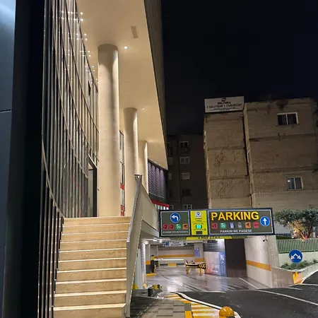 Golden Tower Center Apartment