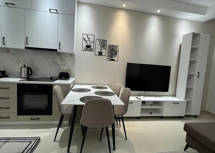 Golden Tower Center Lägenhet Tirana