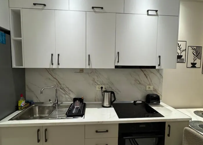 Golden Tower Center Lägenhet