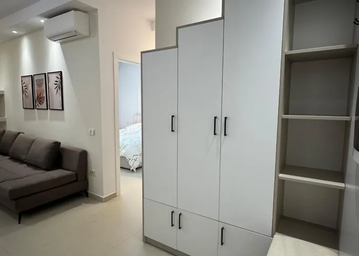 Golden Tower Center Lägenhet