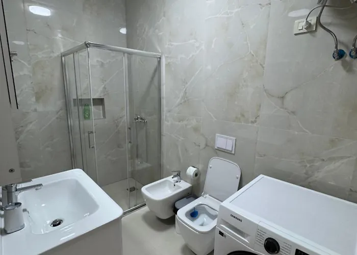 Golden Tower Center Lejlighed Tirana